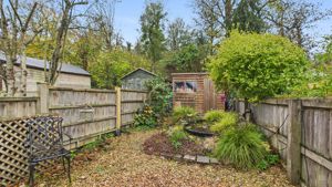 Photo 13- click for photo gallery